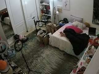 voyeurcam hornyhostel 02